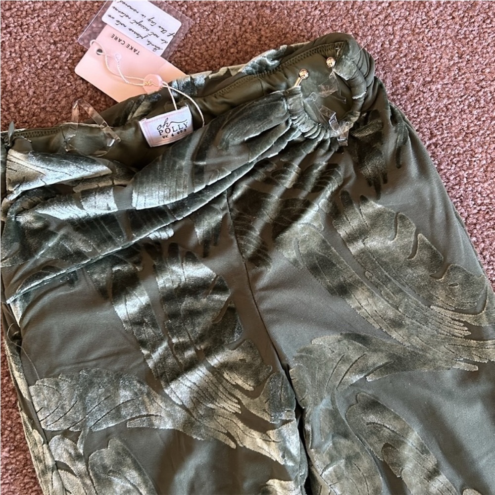 Pants - Picture 2 of 3
